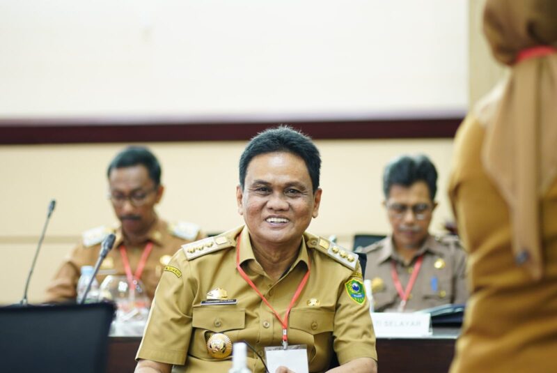 Bupati Barru, Ir. H. Suardi Saleh, M.Si., melaporkan perkembangan MPP  Barru kepada Wakil Presiden RI., Ma'ruf Amin
