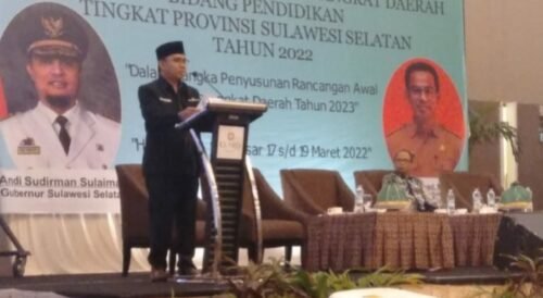 Sekretaris Dinas Pendidikan Provinsi Sulsel, Drs.Harpansa, MM., menutup Rakor Forum Perangkat Daerah Bidang Pendidikan di Hotel Claro, Jumat (18/03/2022).