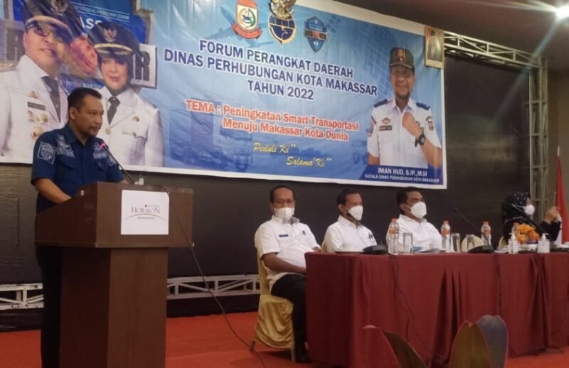 Kadishub Makassar, Iman Hud saat bawakan acara Forum Perangkat Daerah, di Hotel Horison, Rabu (09/03/2022).