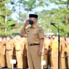 [9/5 10:01] Wartawan Lintas Celebes Makassar Natsir M: Wakil Bupati Gowa, H. Abd Rauf Mallaganni Pimpin Upacara Pengibaran Bendera Lingkup Pemkab Gowa di Lapangan Upacara Kantor Bupati Gowa,  Senin (09/05/2022).
[9/5 10:53] Wartawan Lintas Celebes Makassar Natsir M: Wali Kota Makassar,  Danny Pomanto saat melaksanakan Apel Pagi di halaman Kantor Balaikota Makassar, Senin (09/05/2022).