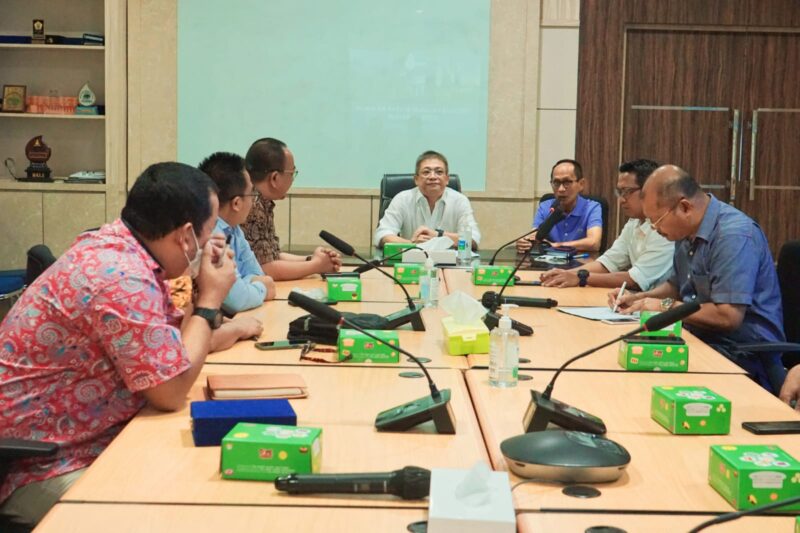 Penjabat Direksi PDAM Kota Makassar terima kunjungan study Tiru PDAM Kabupaten Subang di Kantor Pusat Perumda Air Minum Kota Jalan Dr. Sam Ratulangi, Jumat (27/05/2022).
