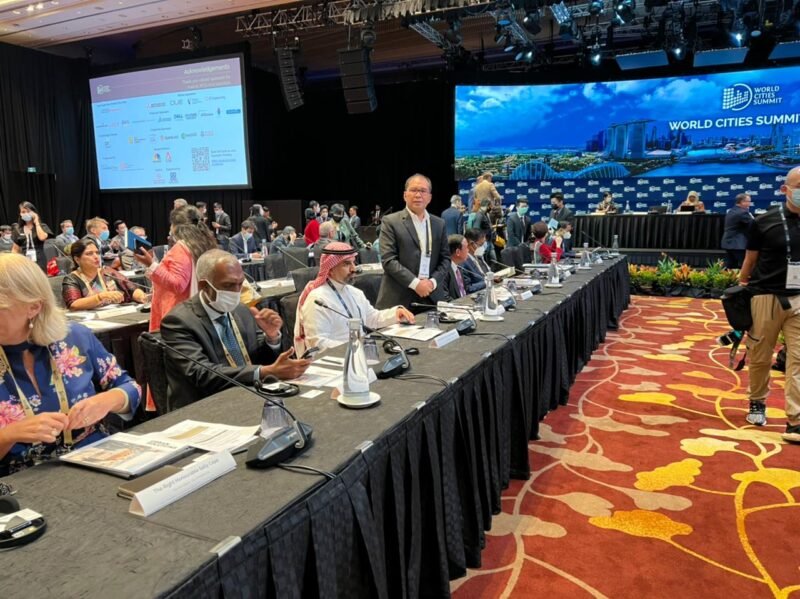 Wali Kota Makassar,  Danny Pomanto hadiri undangan World City Summit Singapura, Minggu (31/07/2022).