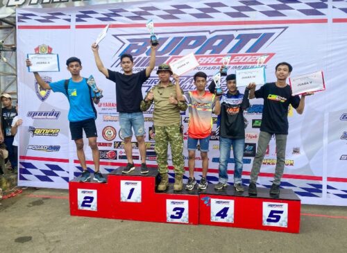 Pembalap Asal Kabupaten Barru Naik Podium di Kejuaraan Balap Motor Piala Bupati Wajo