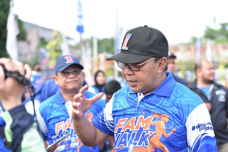 Wali Kota Makassar Danny Pomanto hadiri Funwalk ke-98 Perumda Air Minum Kota Makassar, Minggu (07/08/2022).