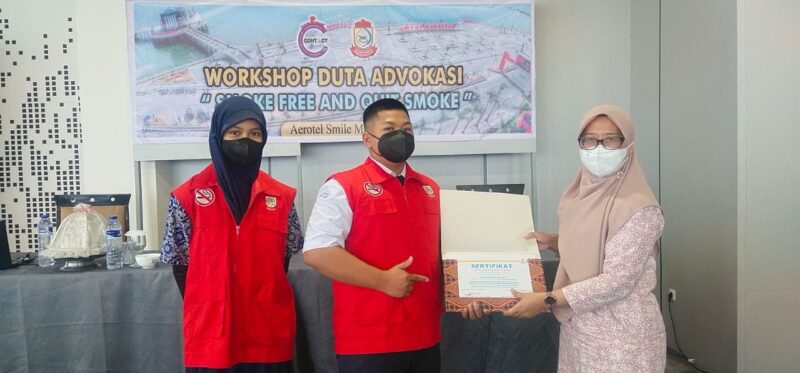 Hasanuddin Contact bersama Dinkes Kota Makasssar Gelar Workshop Duta Advokasi dengan tema Smoke Free And Quit Smoke di Hotel Aerotel Smile, Kamis (29/09/2022).