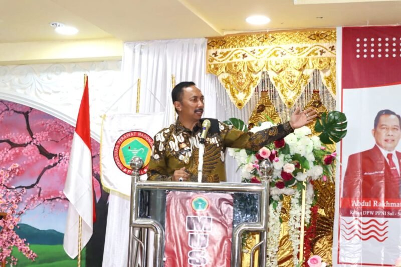 Wakil Bupati Wajo H. Amran SE memberikan sambutan dan membuka Musyawarah Daerah (Musda) Dewan Pengurus Daerah (DPD) PPNI Kabupaten Wajo yang digelar di Ballroom Sallo Mall, Kota Sengkang, Minggu (25/9/2022).