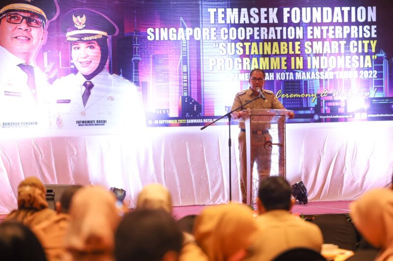 Wali Kota Makassar,  Danny Pomanto membuka acara Sustanaible Smart City Programme in Indonesia di Hotel Gammara Makassar, Senin (12/09/2022).