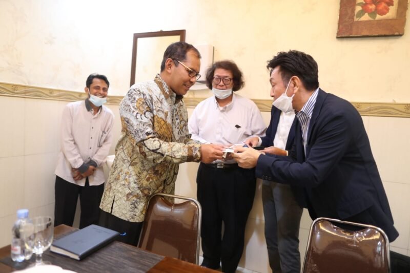 Wali Kota Makassar,  Danny Pomanto bertemu Tim JICA (Japan International Cooperation Agency) Indonesia, Rabu (12/10/2022).