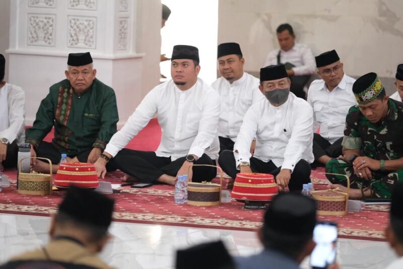 Peringati Maulid Nabi Muhammad SAW, Pemkab Gowa Bagikan 1.837 Kanre Maudu'