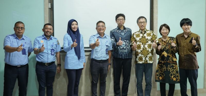 PDAM kota Makassar terima kunjungan kerjasama JICA di Ruang Rapat Direksi PDAM Jalan DR. Sam Ratulangi, Senin (31/10/2022).