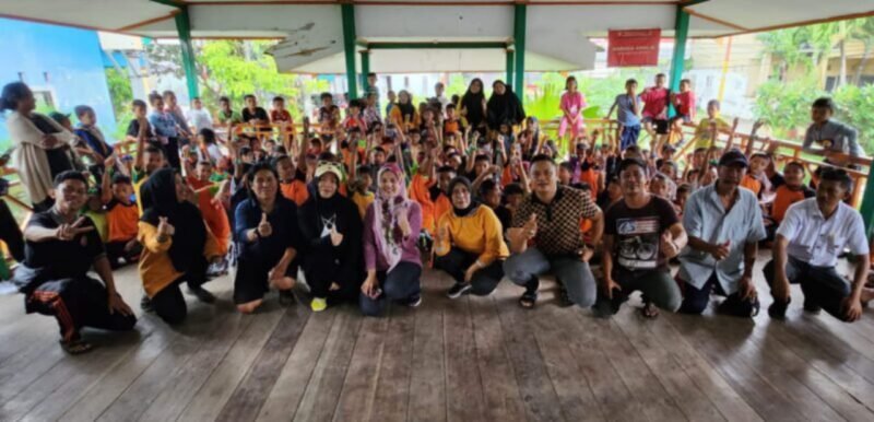 Kelurahan Maccini Sombala gelar kegiatan lomba latto-latto di Baruga Amalia Jalan Danau Tanjung Bunga, Minggu (20/11/2022).