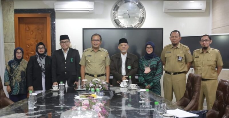 Wali Kota Makassar, Danny Pomanto terima kunjungan Ikatan Masjid Mubaligh Indonesia Muttahidah (IMMIM) di Kediamannya Jalan Amirullah Makassar, Senin (28/11/2022)