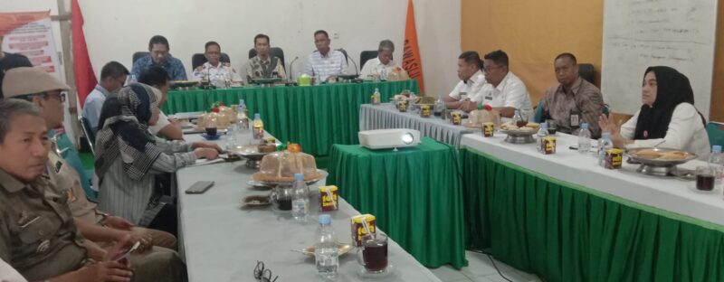 Badan Pengawas Pemilu (Bawaslu) Kabupaten Wajo rapat koordinasi dengan mitra penanganan pelanggaran Pemilu Rabu, (07/12/2022).