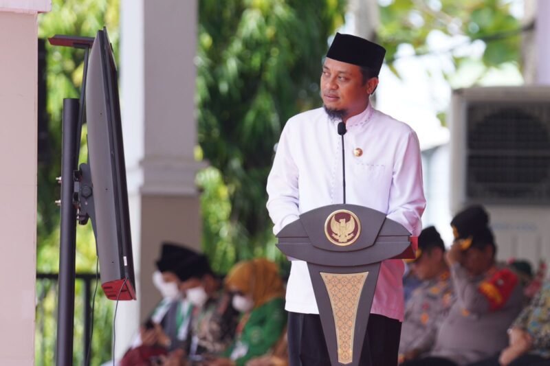 Gubernur Sulsel Andi Sudirman Sulaiman memberikan sambutan penerimaan Wapres RI KH. Ma'ruf Amin pada Pembukaan Muktamar As'Adiyah Sabtu, 03/12/2022.