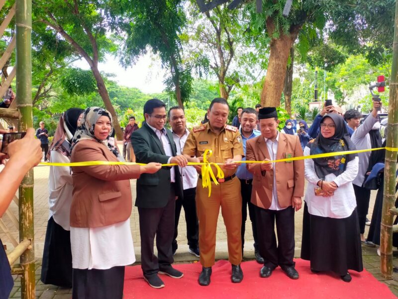 Kepala Dinas Komunikasi dan Informatika (Diskominfo) Kota Makassar, Mahyuddin membuka Pekan  Raya Jurnalistik (PJR) di Kampus II UIN Alauddin Makassar Samata, Senin (05/12/2022).