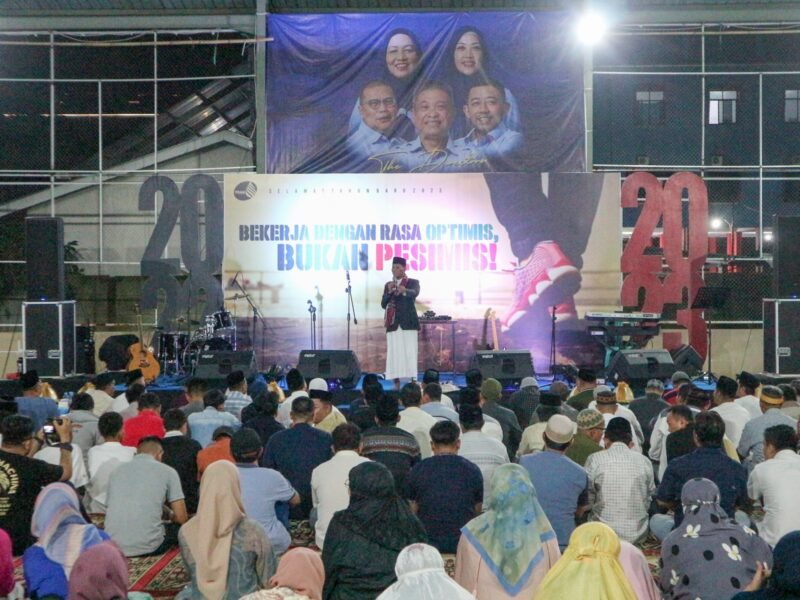 Perumda Air Minum Kota Makassar menggelar Dzikir dan Doa bersama menyambut Tahun Baru 2023 bertempat di RTH PDAM Kota Makassar, Sabtu (31/12/2022) malam.