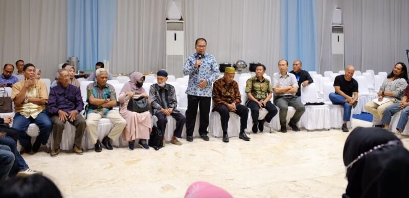 Wali Kota Makassar, Danny Pomanto gelar acara perpisahan sebagai Ketua IKA (Ikatan Alumni) Arsitek Universitas Hasanuddin (UNHAS) di Kediamannya Jalan Amirullah, Kamis (19/01/2023)