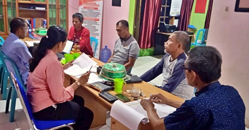 Rapat Pleno Panwascam Maniangpajo untuk Seleksi berkas Administrasi Calon PKD
