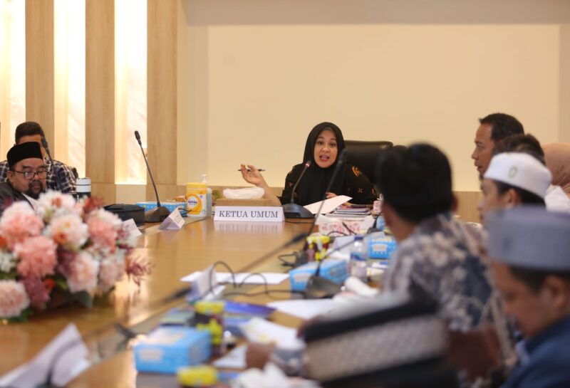 Pra rapat kerja LPTQ Kota Makassar yang dipimpin Fatmawati Rusdi itu berlangsung di Ruang Rapat Wali Kota Lantai 11 Balai Kota Makassar, Jumat (03/02/2023)