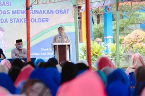 Hari kesebelas Ramadhan 1444 hijriah, Ketua TP PKK Barru drg. Hj. Hasnah Syam, MARS., yang juga Anggota Komisi IX DPR RI Fraksi NasDem melanjutkan kegiatan Safari Ramadhannya di Palanro, kecamatan Mallusetasi, Ahad (2/4/2023)