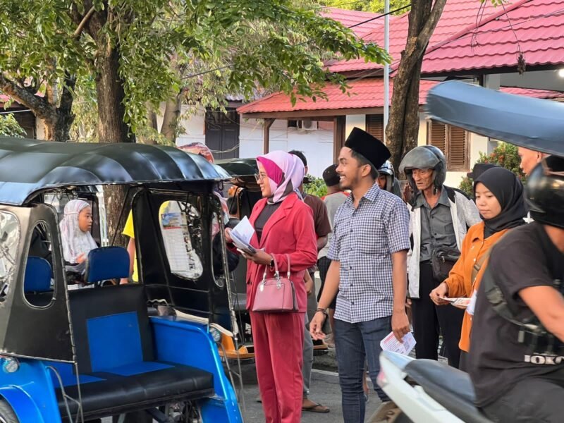 Bawaslu Kabupaten Wajo bersama alumni Gerakan Sadar Demokrasi (Garasi) lakukan sosialisasi kawal hak pilih kepada masyarakat, Senin (10/04/2023)