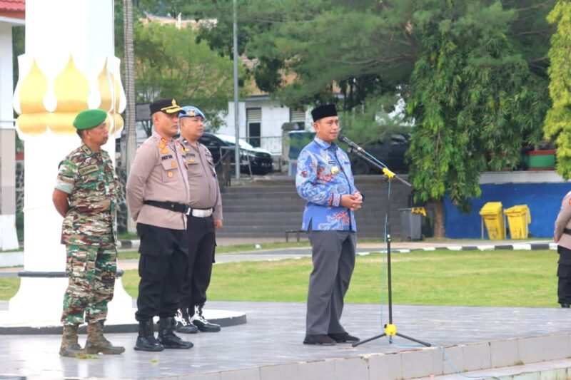 Pemerintah Kabupaten (Pemkab) Wajo bekerjasama dengan Kepolisian Resor (Polres) Wajo dan Komando Distrik Militer (Kodim) 1406/Wajo melaksanakan Apel Gelar Pasukan di Lapangan Merdeka, Sengkang, Jum'at (21/4/2023)