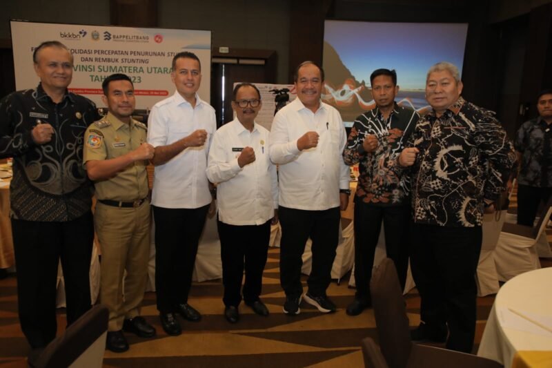 Wakil Bupati Asahan Taufik Zainal Abidin Siregar, S. Sos, M. Si mengikuti kegiatan Forum Koordinasi Percepatan Penurunan Stunting dan Rembuk Stunting Provinsi Sumatera (Provsu) di Aula Santika Premiere Hotel Medan, Senin (29/05/2023)