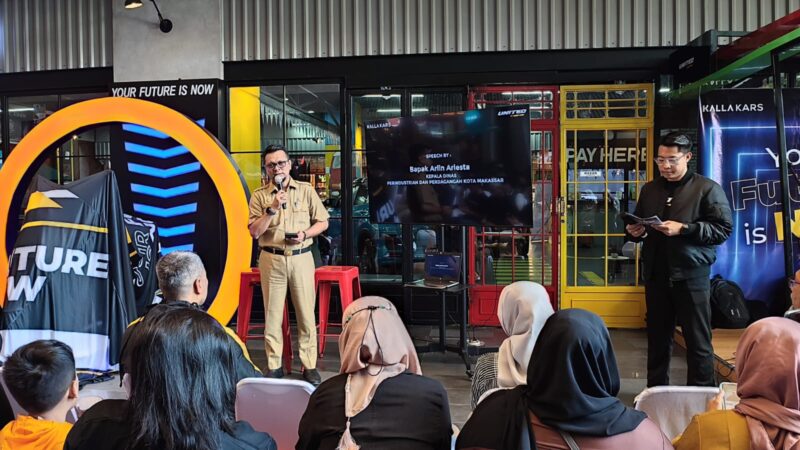 Kepala Dinas Perdagangan (Disdag) Kota Makassar, Arlin Ariesta menghadiri launching United E-motor Kalla Mars di Arcade Mall Ratu Indah, Selasa (30/05/2023)