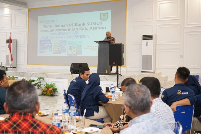 Bupati Asahan H. Surya BSc didampingi Kapolres Asahan menghadiri temu ramah PT. Bank Sumut Cabang Kisaran dengan Pemerintah Kabupaten Asahan di Aula Hotel Antariksa, Jum'at (16/06/2023)