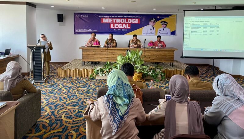 Dinas Perdagangan (Disdag) kota Makassar menggelar Sosialisasi Pengawasan dan  Penyuluhan Metrologi Legal 2023 di hotel D’Maleo jalan Pelita kota Makassar, Senin (25/09/2023)