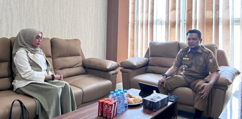 Kadis Perdagangan, Arlin Ariesta, setelah melakukan koordinasi Teknis Pelaksaanan bersama Perum Bulog Cabang Makassar bersama Pimpinan Perum Bulog Cabang Makassar, Karmila Hasmin Marunta, di Kantor Dinas Pedagangan Kota Makassar, Senin, 25 September 2023
