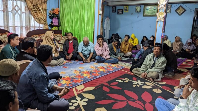 Andi Batari Toja, melakukan kunjungan ke Dusun Bembeng, Desa Rampunan, Kecamatan Masalle, Kabupaten Enrekang, Sabtu (16/09/2023)