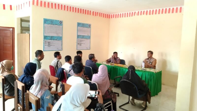 Disperkim Makassar melaksanakan rapat membahas masalah koordinasi DAK Integritas di Kantor Kelurahan Bontorannu Kecamatan Mariso, Kamis (21/09/2023).