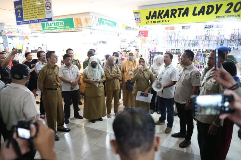 Pemerintah Kota Makassar, sosialisasikan kajian hukum terkait perkara pengelolaan pasar butung, melalui Kepala Bagian Hukum, Dr Daniati, Selasa (24/10/2023)