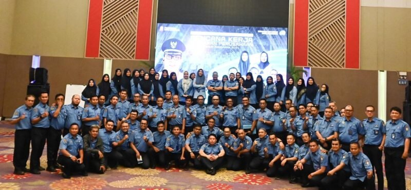 Perumda Air Minum Kota Makassar menggelar Rapat Pembahasan Rencana Kerja Anggaran Perusahaan Tahun Anggaran 2024 di Hotel Claro, Senin 13 November 2023