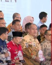 Pemerintah Kabupaten Asahan bersama dengan 49 Kabupaten/Kota se-Indonesia meraih penghargaan dari Kementerian Komunikasi dan Informatika (Kemenkominfo) atas keberhasilan melakukan pendampingan penyusunan Masterplan Smart City Tahun 2023 di beberapa OPD di Lingkungan Pemerintah Kabupaten Asahan