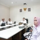 Pemerintah Kota Makassar menggelar Rapat koordinasi bersama Forkopimda Sulsel, Bupati dan Wali Kota se Sulsel melalui zoom meeting di Balai Kota Makassar, Rabu (19/3/2025)