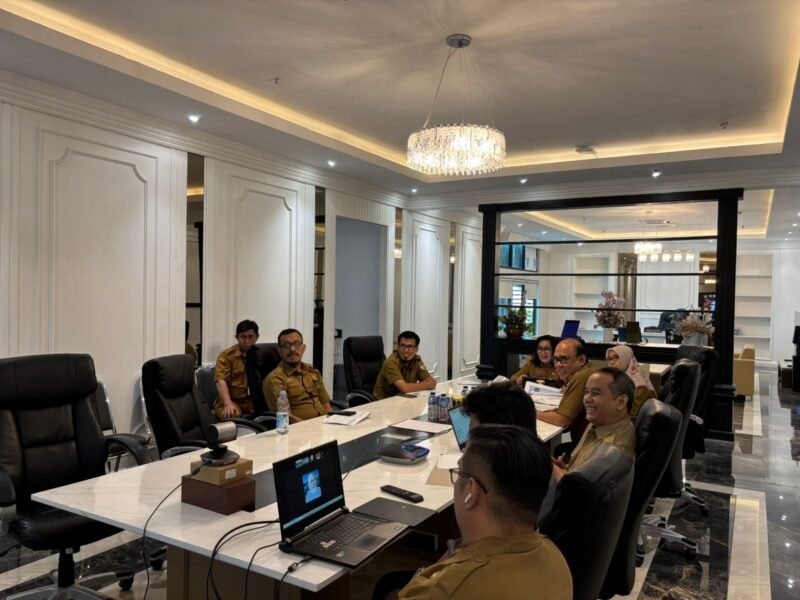 Dinas Komunikasi dan Informatika (Diskominfo) kota Makassar mendapat pujian dari Tim Monitoring dan Evaluasi (Monev) saat mengikuti Uji Konsekuensi Informasi Publik (KIP), Senin (26/05/2025)