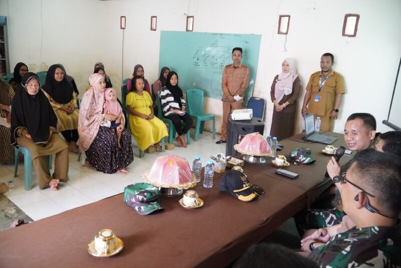 TMMD ke-124 yang dilaksanakan oleh Kodim 1406/Wajo tidak hanya berfokus pada pembangunan fisik semata, tetapi juga menyentuh aspek penting dalam peningkatan kualitas hidup masyarakat. Salah satu kegiatan unggulan dalam program tersebut adalah penyuluhan stunting serta pemberian talih asih yang digelar di Desa Temmabarang, Kecamatan Penrang, Kabupaten Wajo, pada Selasa, 27 Mei 2025