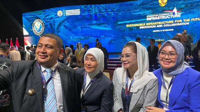 Munafri Arifuddin - Aliyah Mustika Ilham  menghadiri rangkaian seminar dalam International Conference on Infrastructure 2025 (Konferensi Infrastruktur Internasional 2025) yang digelar di Jakarta, Kamis (12/6/2025)