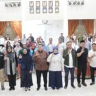 Wali Kota Makassar, Munafri Arifuddin, bersama Wakil Wali Kota Aliyah Mustika Ilham memimpin Rapat Koordinasi bersama penggiat lingkungan di Rumah Jabatan Wali Kota, Rabu (25/6/2025)