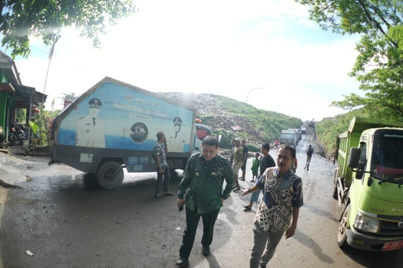 Wali Kota Makassar, Munafri Arifuddin, kembali turun langsung meninjau Tempat Pembuangan Akhir (TPA) Antang, Kecamatan Manggala, Kamis (26/6/2025)