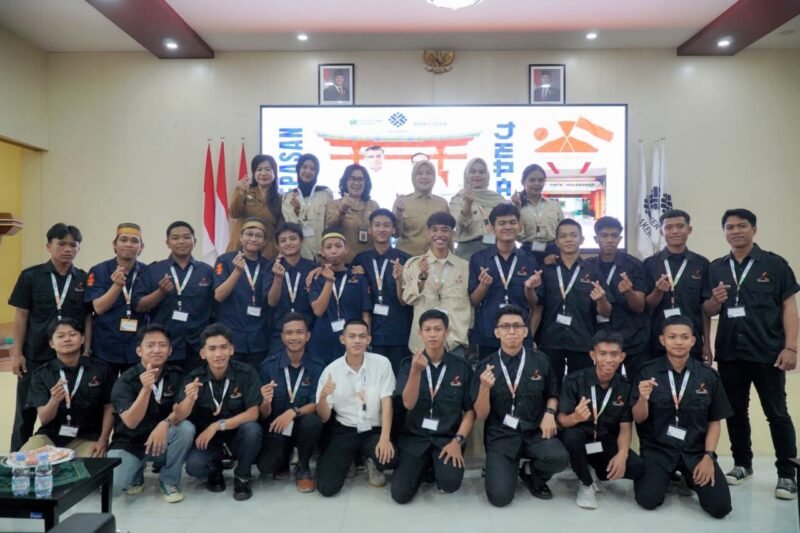 Wawali Makassar, Aliyah Mustika Ilham, menghadiri acara Pelepasan Siswa Magang ke Jepang, hasil kerja sama antara BBPVP Makassar dan Yayasan LPK Shin Indonesia di Aula Syech Yusuf, BBPVP Makassar, Jl. Taman Makam Pahlawan No. 04, Makassar, Selasa (15/7/2025)