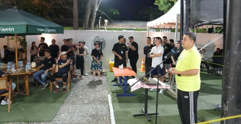 Wali Kota Makassar, Munafri Arifuddin, secara resmi meresmikan Lapangan Padel Top Spin Arena Makassar sekaligus membuka Kasih Keras Private Padel Tournament, di Kecamatan Tamalate, Minggu (13/7/2025)