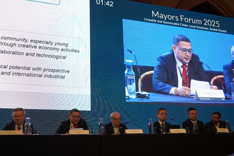 Wali Kota Makassar, Munafri Arifuddin menjadi narasumber di forum bergengsi World Cities Summit Mayors Forum (WCSMF) 2025 yang digelar di Vienna, Austria, Kamis (3/7/2025) waktu setempat