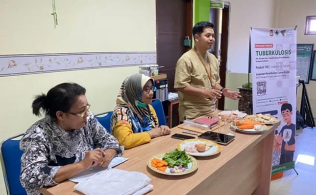 Dompet Dhuafa Sulawesi Selatan bekerja sama dengan Puskesmas Tamamaung menggelar kegiatan Demo Masak Pangan Lokal Tinggi Kalori Tinggi Protein (TKTP) di Aula Puskesmas Tamamaung, Jumat (18/7/2025)