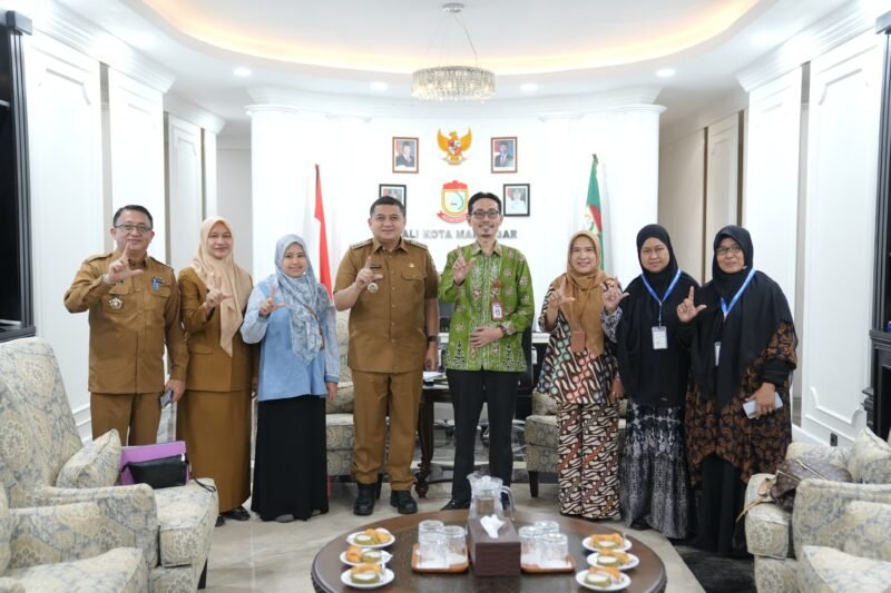 Wali Kota Makassar, Munafri Arifuddin  menerima audiensi pimpinan cabang Fatayat Nahdlatul Ulama (NU) Kota Makassar di Balai Kota, Selasa (8/7/2025)