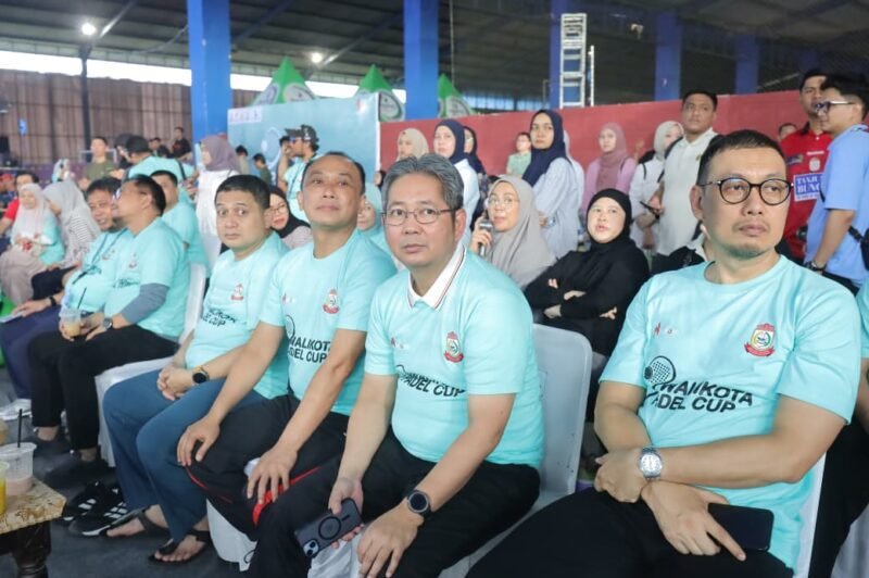 Wali Kota Makassar Munafri Arifuddin menghadiri sekaligus menutup Wali Kota Padel Cup 2025 yang digelar Dispora Kota Makassar di Bosowa Sport Center, Jl. Teuku Umar, Minggu (28/9/2025) sore