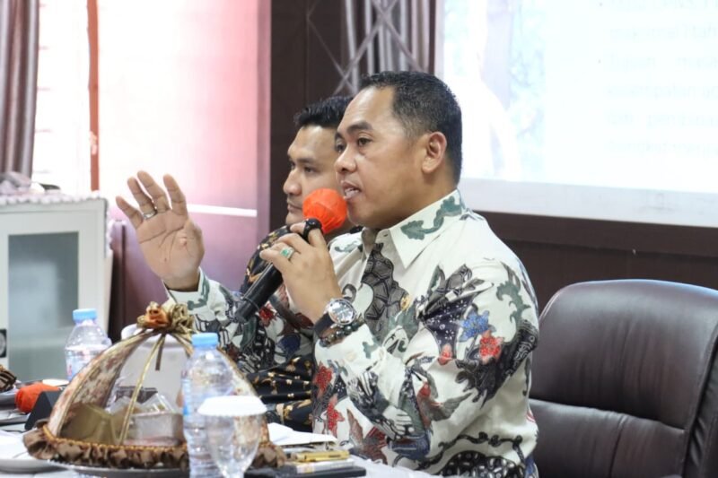 Bupati Wajo, Andi Rosman tampil sebagai pemateri dalam kegiatan Latihan Dasar (Latsar) Kepemimpinan Teknis di Kantor Pusat Pengembangan Sumber Daya Manusia (PPSDM) Kementerian Dalam Negeri (Kemendagri) Regional Makassar, Kamis (9/10/2025)