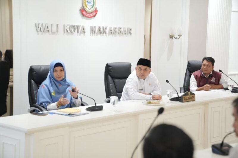Wali Kota Makassar, Munafri Arifuddin memimpin Rapat Koordinasi Urban Farming yang digelar di Kantor Balai Kota Makassar, Rabu (22/10/2025)
